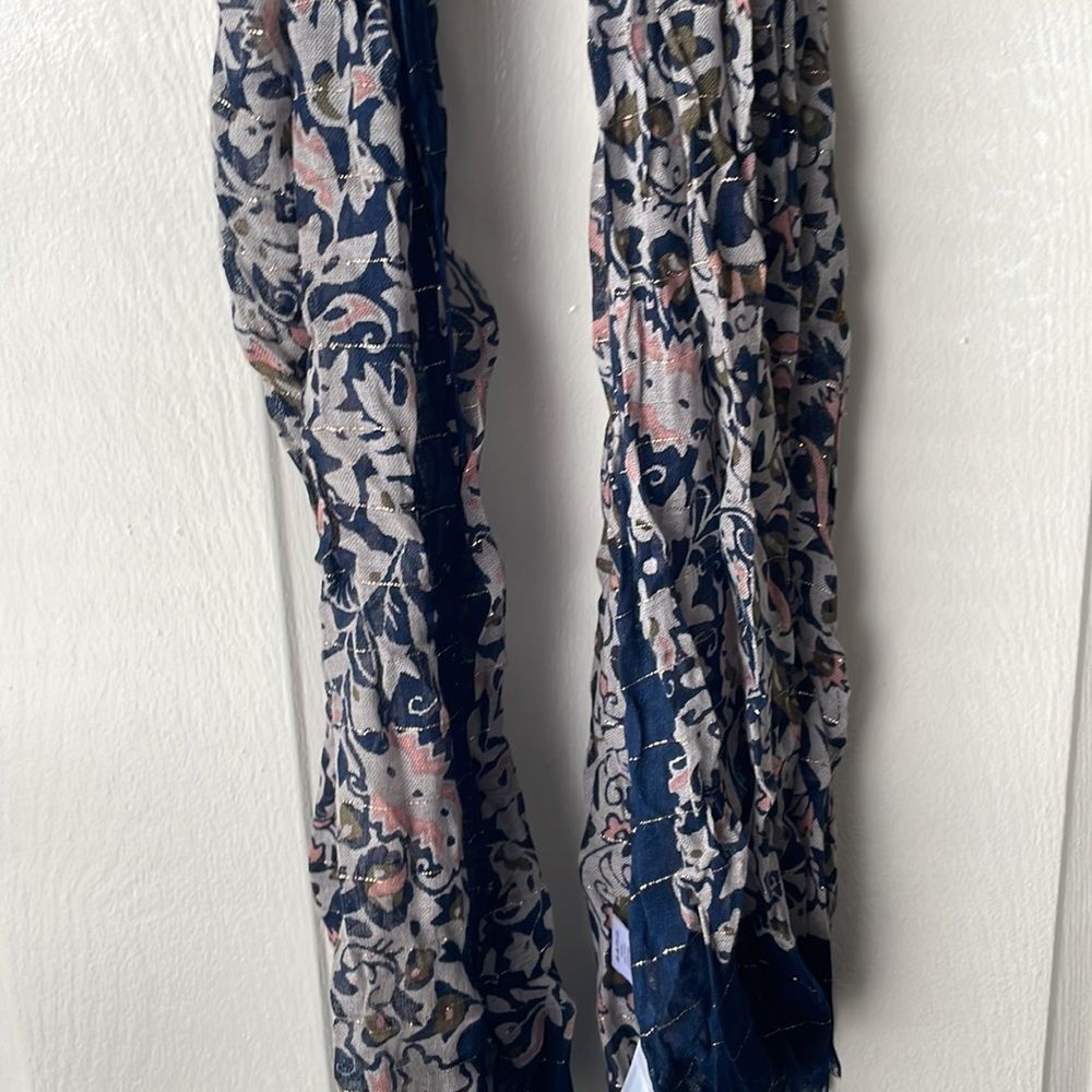 Loft Patterned Scarf - NWT - Picture 3 of 3
